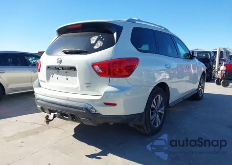 2017 Nissan Pathfinder Sv z USA, uszkodzony, nr VIN 5N1DR2MM6HC633799